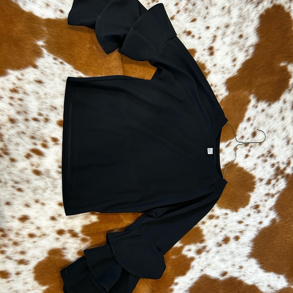 Black Ruffle Sleeve Top